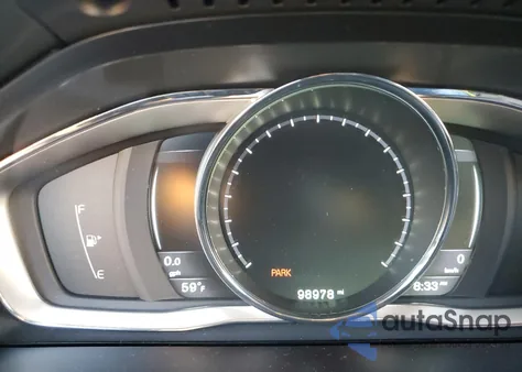 2016 Volvo Xc60 T5 Premier z USA, uszkodzony, nr VIN YV4612RK3G2822780